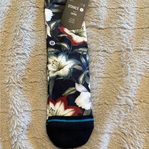 NWT new Stance kids  Floral Socks - Black‎ (A1)